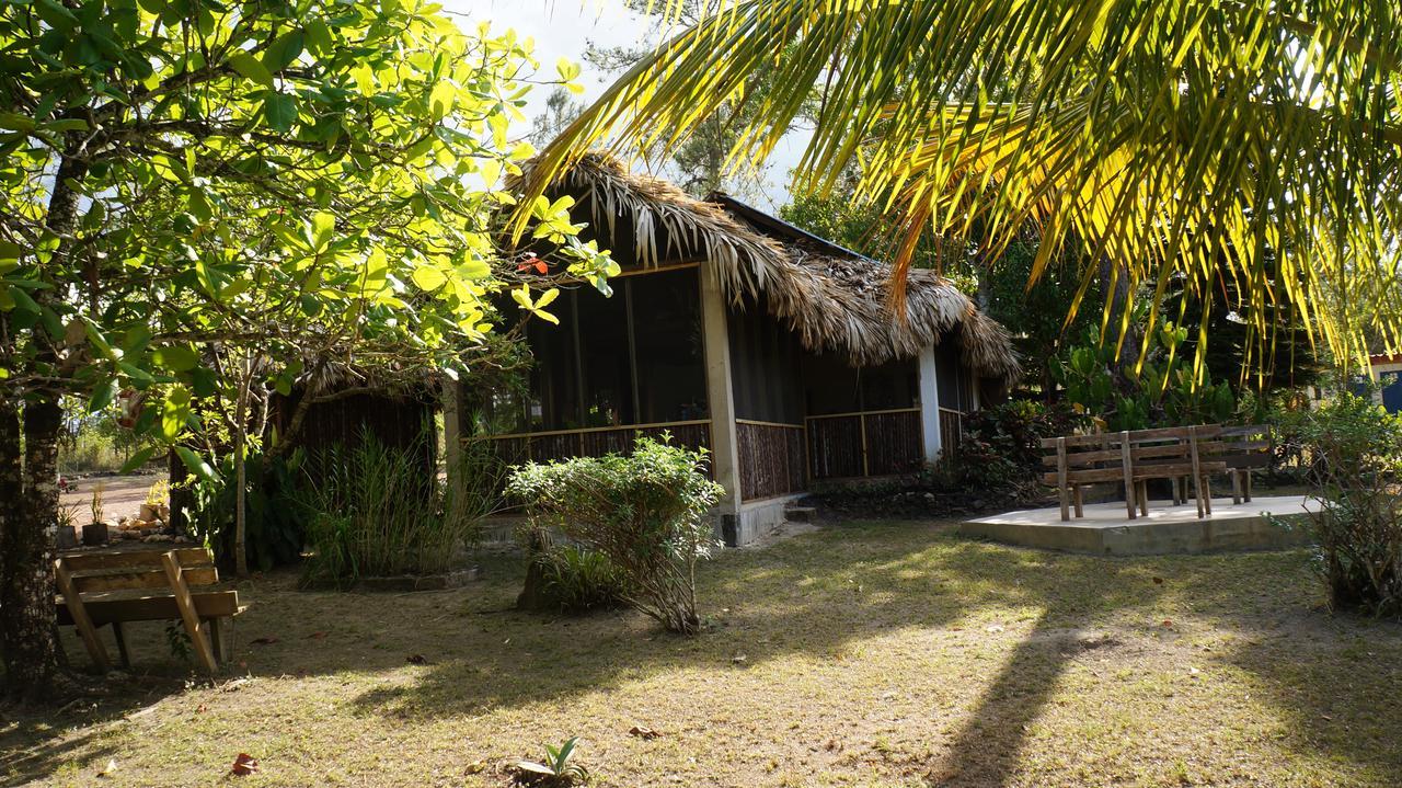 Pine Ridge Lodge San Ignacio Exterior foto